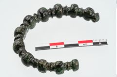 Foto von Bronzeknotenarmreif (NHMW-PRAE-024824)